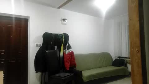 vladumyr online show from November 2025 04:44:01 PM