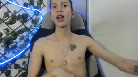 vodkadelulo online show from April 2026 07:49:01 PM