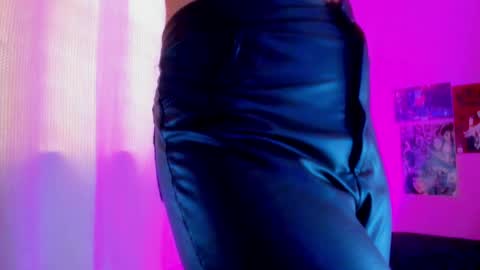 Snapshot of void_smokin chatting on May 2026 07:20:02 PM Gabriela online show from May 2026 07:20:02 PM