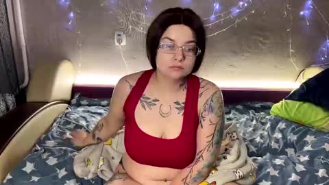 Snapshot of volshebnik_130 chatting on February 2025 05:37:01 PM Volshebnik1302 online show from February 2025 05:37:01 PM