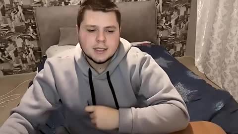 Volshebnik1302 online show from November 2025 01:22:02 PM