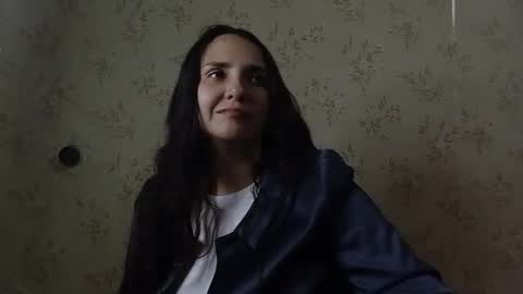 voulezvous_angel online show from April 2026 06:52:01 PM