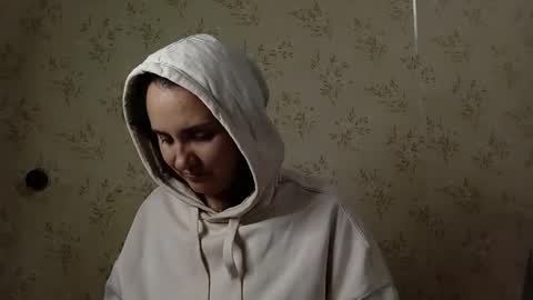 voulezvous_angel online show from April 2026 06:50:01 PM