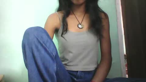 vounialdy online show from February 2025 05:41:02 AM