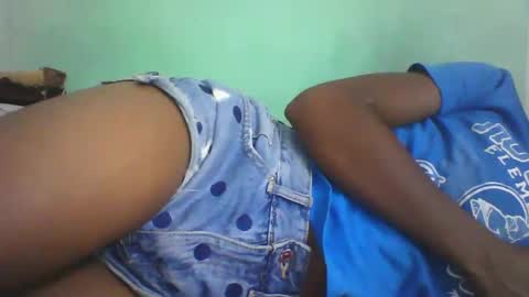 vounialdy online show from March 2025 05:38:02 PM