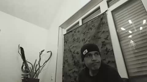 Snapshot of voyeuredeluxe chatting on March 2026 02:19:02 AM voyeuredeluxe online show from March 2026 02:19:02 AM