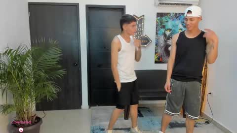 voyeurism_guys online show from September 2025 11:07:01 PM