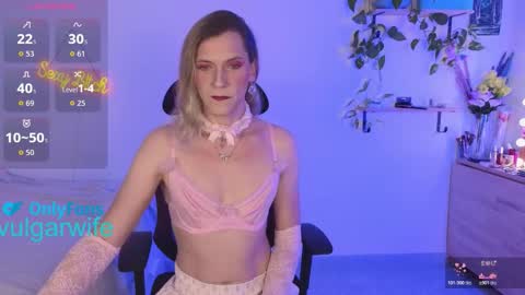 Vikky online show from October 2025 10:23:02 PM