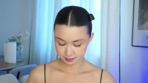 Snapshot of vvilly_wonka chatting on May 2026 01:47:01 AM Ethal - thank you for thumb up online show from May 2026 01:47:01 AM