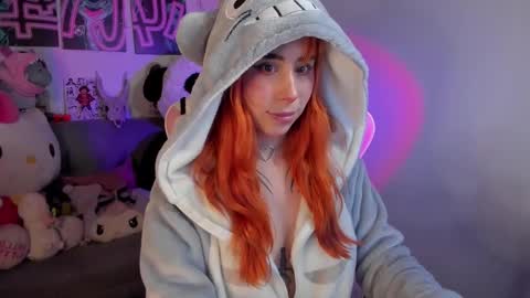 AIKA  online show from December 2024 11:06:02 PM