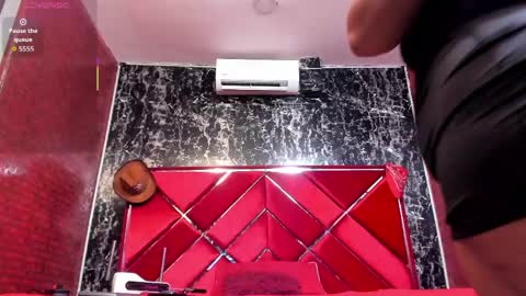 waleska   online show from April 2026 01:24:01 PM