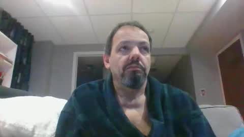 walker033 online show from January 2026 04:16:01 AM