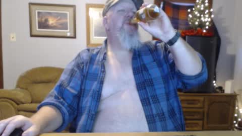 Snapshot of walkingbird chatting on December 2025 09:11:01 PM walkingbird online show from December 2025 09:11:01 PM