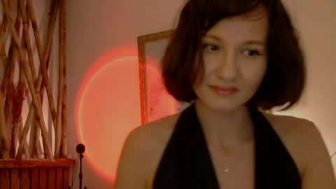 Snapshot of wanderwhitch chatting on May 2026 05:21:01 PM Miya online show from May 2026 05:21:01 PM