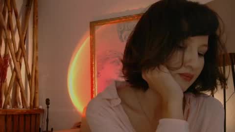 Snapshot of wanderwhitch chatting on May 2026 04:26:02 PM Miya online show from May 2026 04:26:02 PM