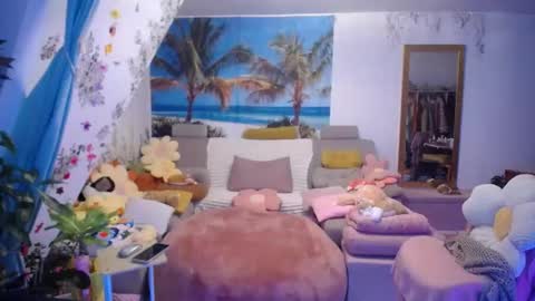 Snapshot of wannafeelitall chatting on October 2025 05:03:01 PM Emilia inst online show from October 2025 05:03:01 PM