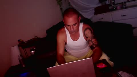 wantmymantofukme online show from November 2025 01:10:01 PM