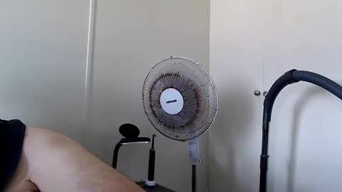 wants online show from January 2025 12:52:02 AM