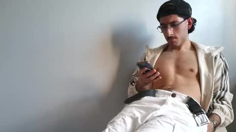 waseiiii online show from April 2026 04:48:02 PM