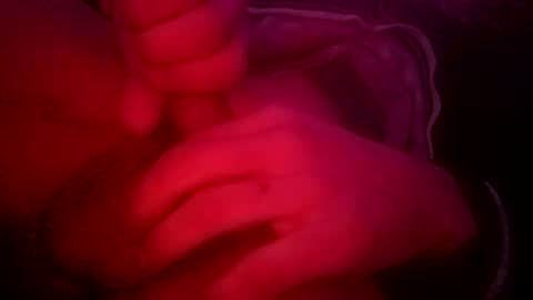 Snapshot of watchmespun chatting on December 2024 02:31:01 AM watchmespun online show from December 2024 02:31:01 AM