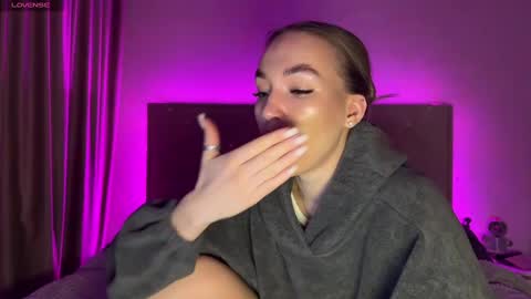 Snapshot of watergirl_ chatting on March 2025 03:08:01 AM Im saving up for a new car help me online show from March 2025 03:08:01 AM