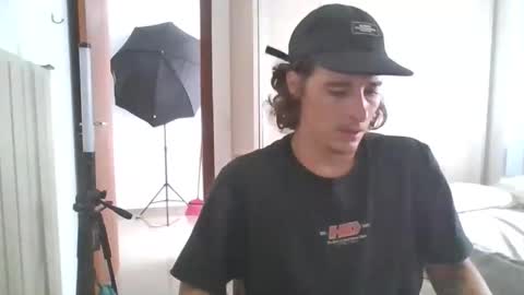 wave_boyy online show from March 2026 11:49:02 AM