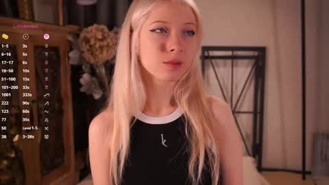 Lily online show from March 2026 04:13:01 PM