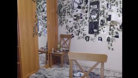 Mina online show from October 2025 05:05:01 AM