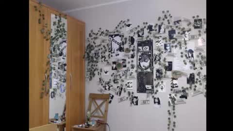 Mina online show from October 2025 05:46:02 PM