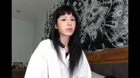 Snapshot of wavy_nights chatting on May 2026 10:11:02 PM Mina online show from May 2026 10:11:02 PM