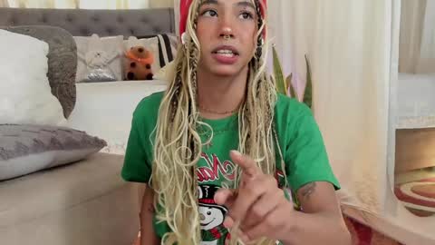 Snapshot of wayuu_goddess chatting on December 2024 04:27:02 PM Wayuu Goddess 3 online show from December 2024 04:27:02 PM