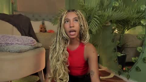 Snapshot of wayuu_goddess chatting on January 2025 07:06:02 PM Wayuu Goddess 3 online show from January 2025 07:06:02 PM