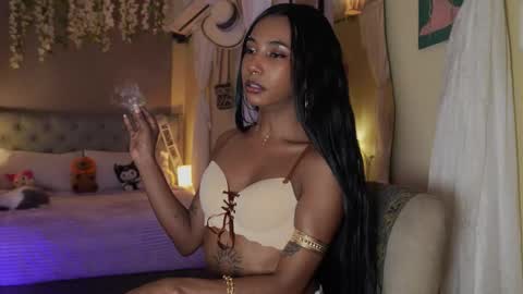 Snapshot of wayuu_goddess chatting on October 2025 09:12:02 PM Wayuu Goddess 3 online show from October 2025 09:12:02 PM