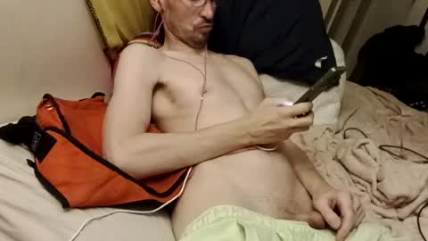 Snapshot of wbeeee420 chatting on June 2026 05:19:02 AM Phil virgo online show from June 2026 05:19:02 AM