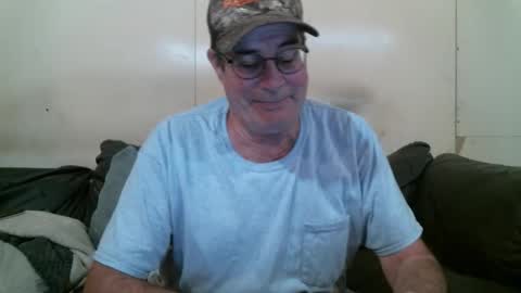 Snapshot of wbfarm chatting on December 2025 11:46:02 PM WB Farm online show from December 2025 11:46:02 PM