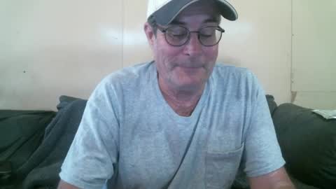 Snapshot of wbfarm chatting on April 2026 10:40:02 PM WB Farm online show from April 2026 10:40:02 PM