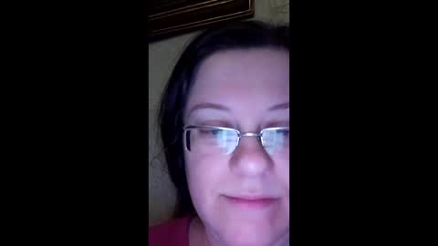 Snapshot of webgirl2 chatting on December 2024 12:41:01 AM Marina online show from December 2024 12:41:01 AM