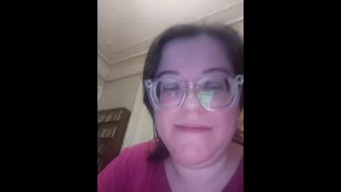 Marina online show from December 2025 10:27:02 PM