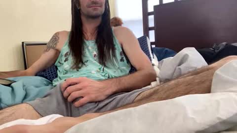 weedwacker43 online show from April 2026 05:37:01 PM