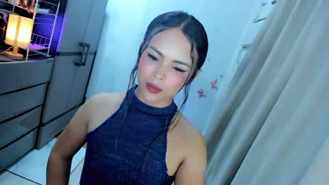 Snapshot of wellcumbabyxx chatting on July 2026 07:39:01 PM Hi Im LOVIE Please dont forget to follow and thumbs up me online show from July 2026 07:39:01 PM