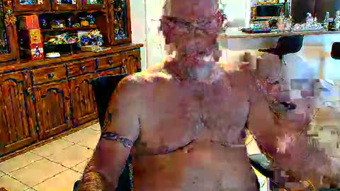 Snapshot of wellhelloo chatting on April 2026 04:16:01 AM Wellhelloo online show from April 2026 04:16:01 AM