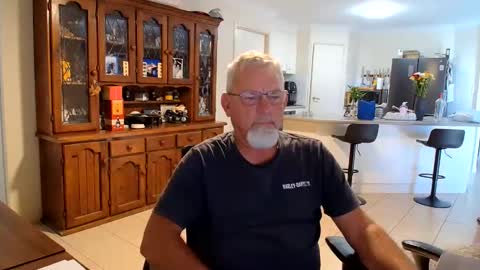 Snapshot of wellhelloo chatting on May 2026 05:03:02 AM Wellhelloo online show from May 2026 05:03:02 AM