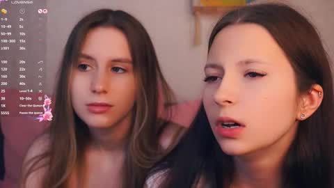 Nora online show from November 2025 07:24:01 PM