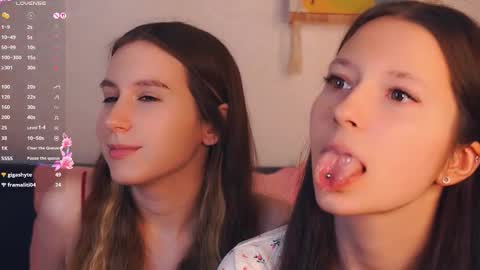 Nora online show from November 2025 07:56:02 PM