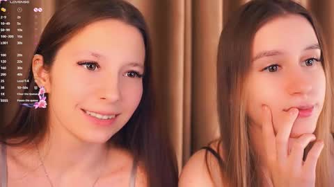 Nora online show from December 2025 07:54:02 PM