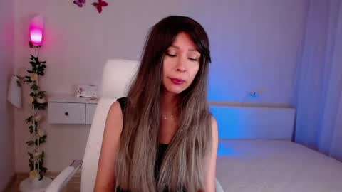 Wendi Foster online show from July 2026 01:15:01 PM