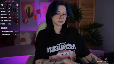 Snapshot of wesleegray chatting on May 2026 01:36:01 AM little girl who is always rightLisa online show from May 2026 01:36:01 AM