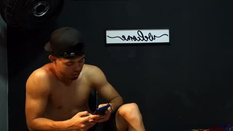 Snapshot of wesley_77 chatting on April 2026 04:28:02 AM wesley_77 online show from April 2026 04:28:02 AM