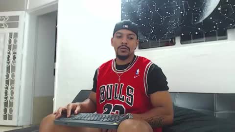 Wesley Rogger online show from October 2025 12:35:01 AM