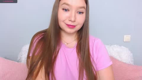 Snapshot of wet__molly chatting on February 2025 09:14:02 PM molly online show from February 2025 09:14:02 PM